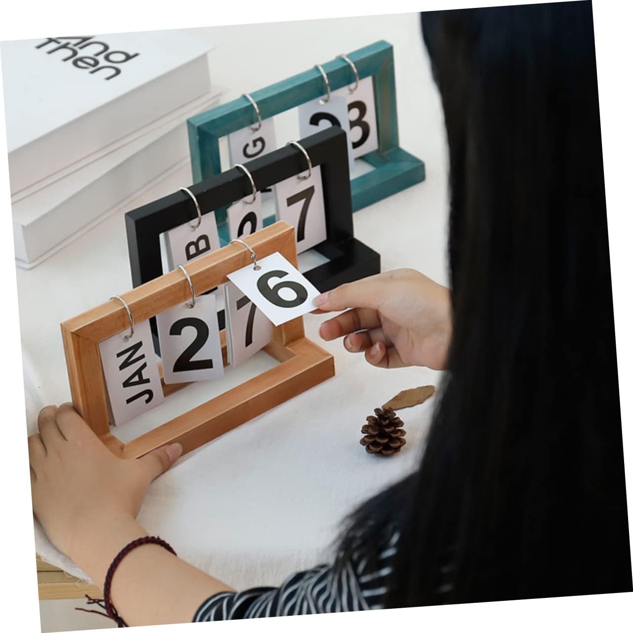 Wooden Vintage Home Calendar